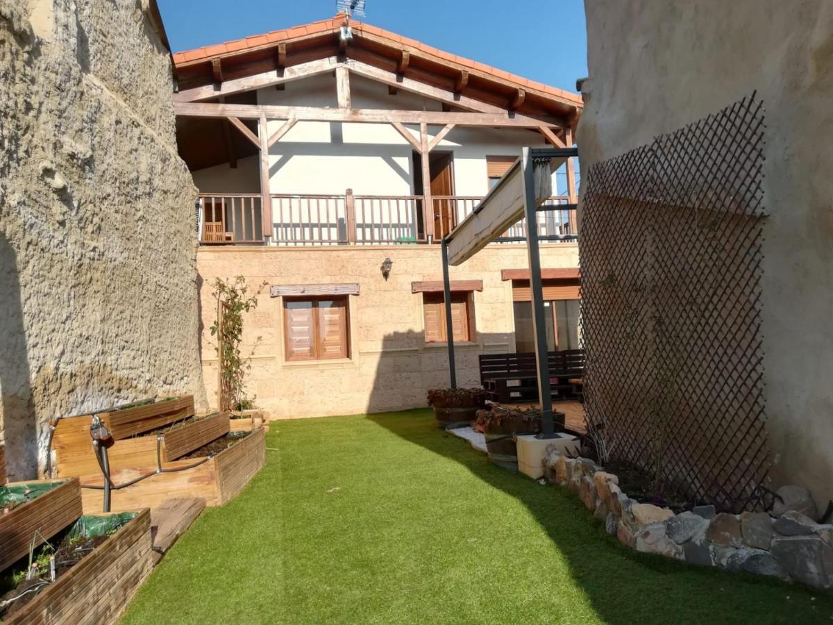 Casa Ecoeficiente Eguzkilore Torrelles Exterior foto